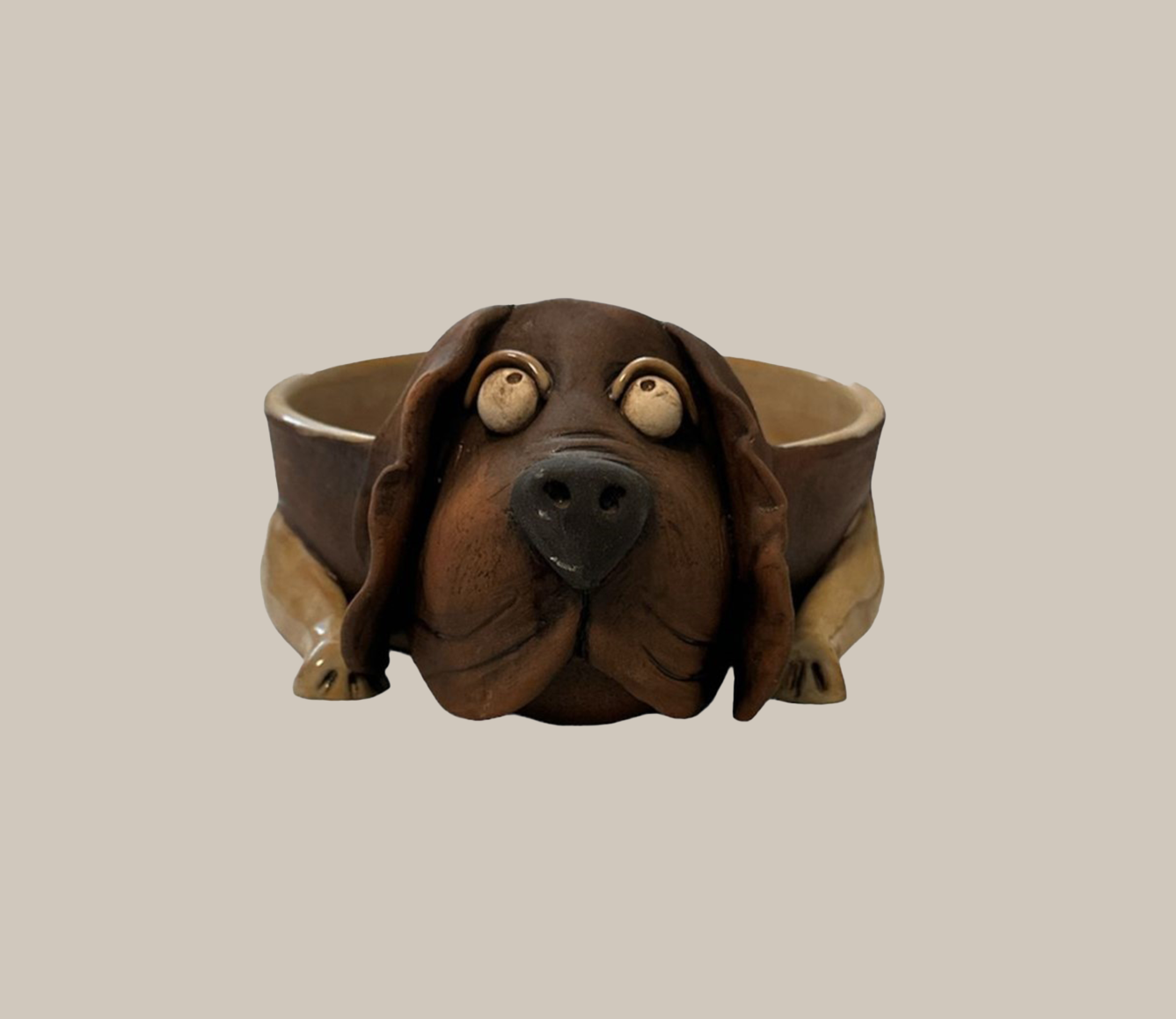 Hundenapf im treuen Hundedesign