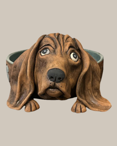 Hundenapf im Basset-Hound-Design